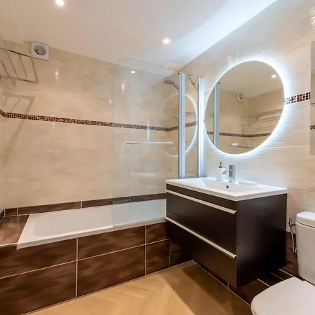 2-br Sea-view East Appartamento *