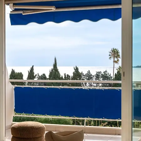 2-br Sea-view East