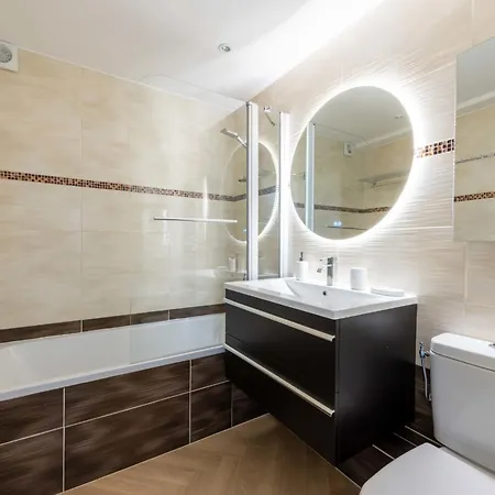 2-br Sea-view East Cannes